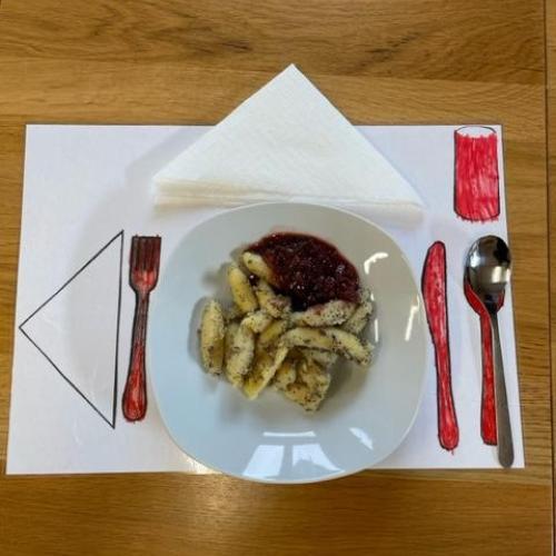 Mittagessen Mohnnudeln