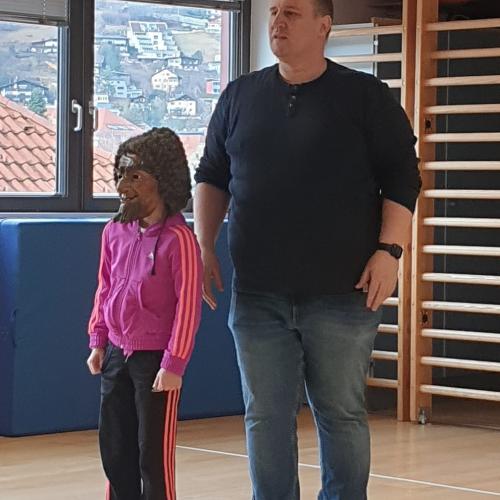 Mädchen als Altfrank