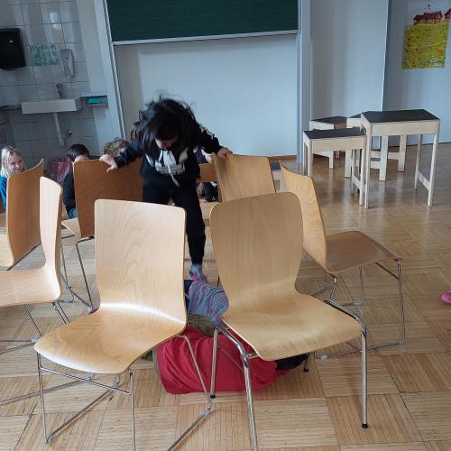 Kinder beim Theaterspielen