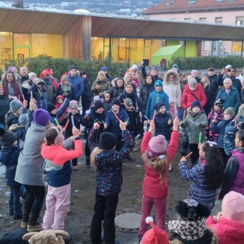Schüler beim Tanzen