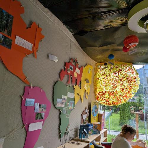 Kontinente an der wand