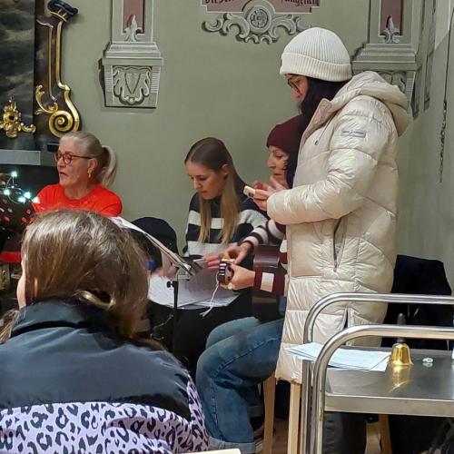 Vorbereitungen - Gitarre stimmen