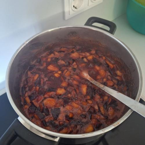 bald ist die Marmelade fertig