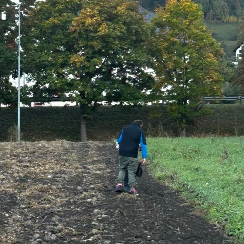 Kinder auf dem Feld