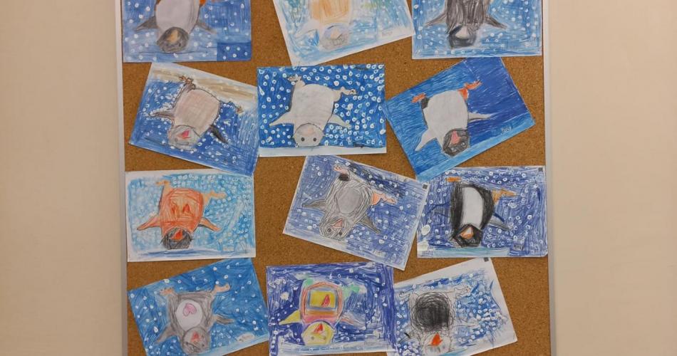 Zeichnungen von Kindern - tanzende Pinguine