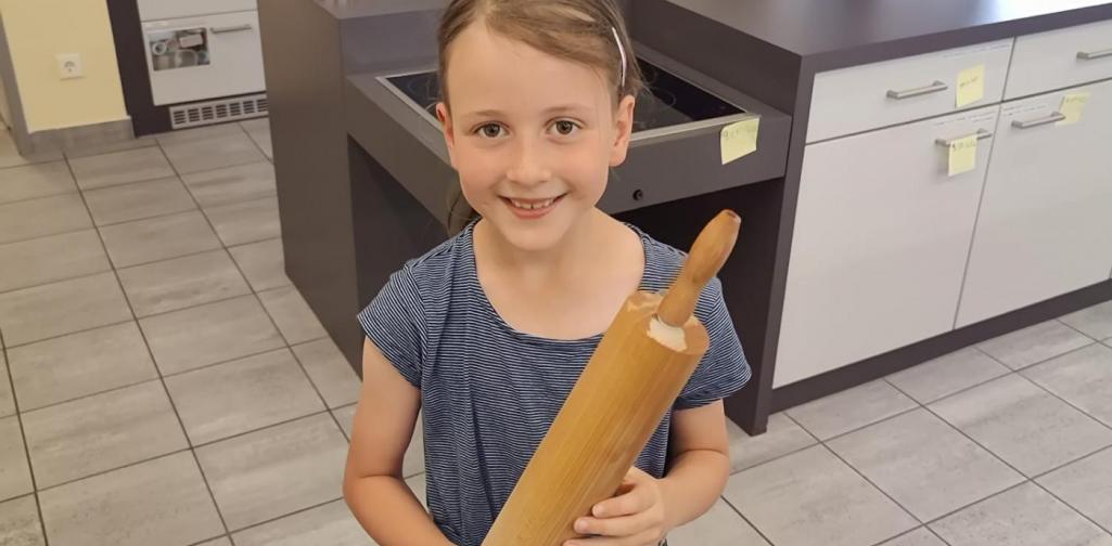 Donnerstag (drei Stationen) Donnerstag (drei Stationen)